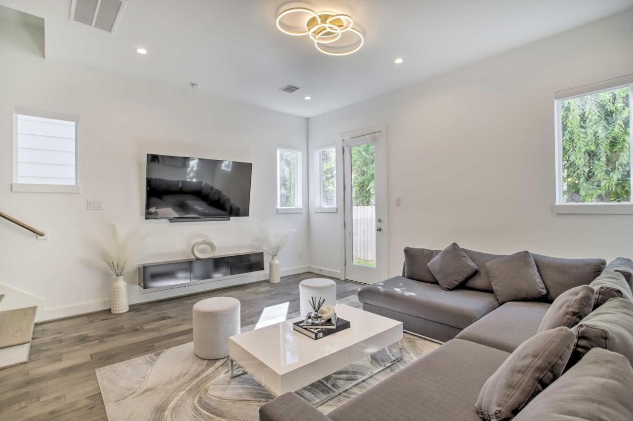 Newly-Built Luxury Galleria Area Townhome! Houston Exterior photo