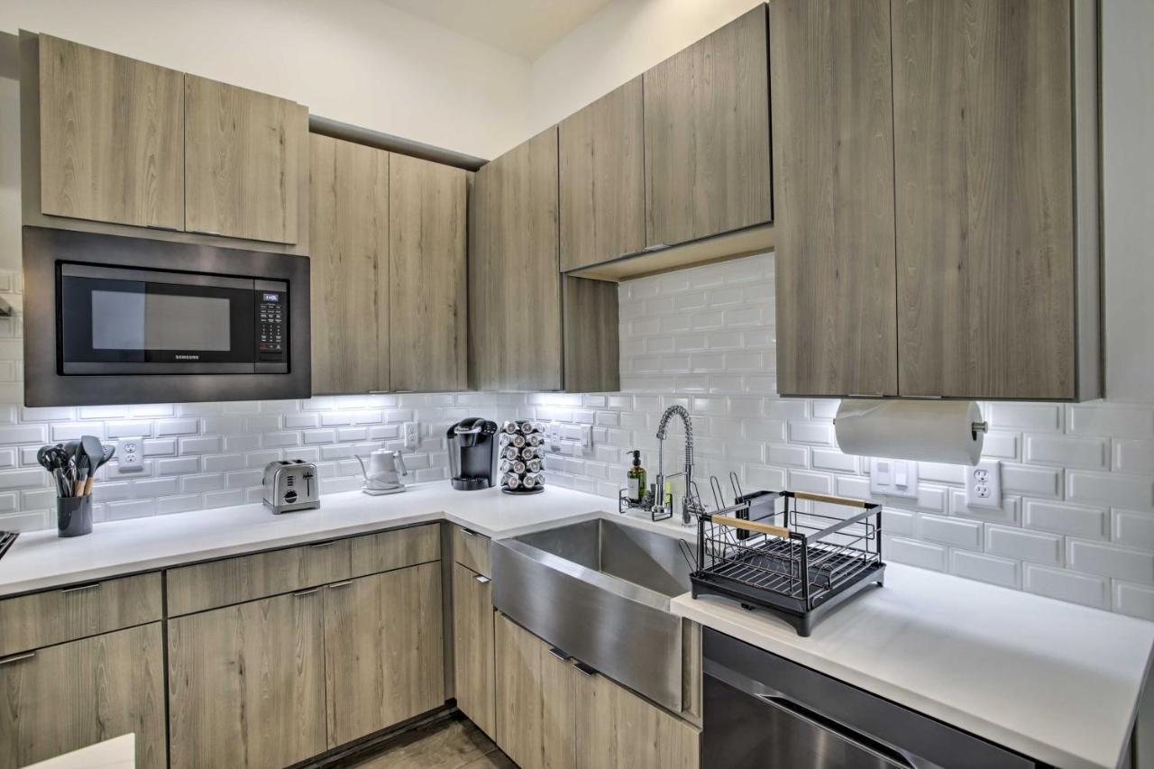 Newly-Built Luxury Galleria Area Townhome! Houston Exterior photo