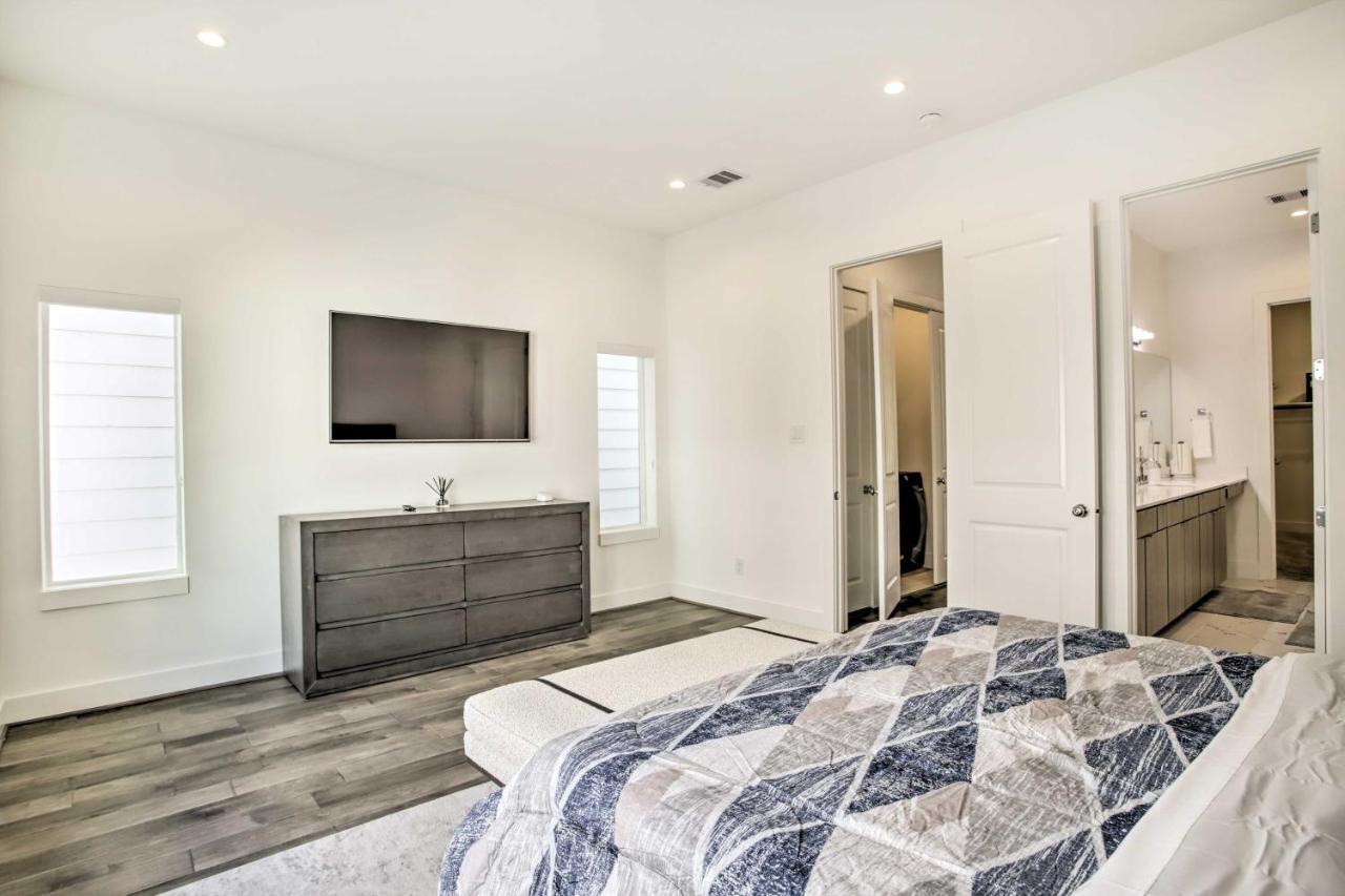 Newly-Built Luxury Galleria Area Townhome! Houston Exterior photo