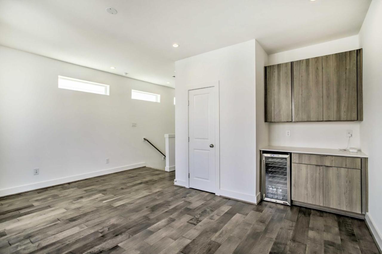 Newly-Built Luxury Galleria Area Townhome! Houston Exterior photo